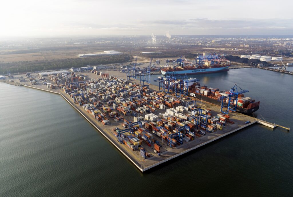 Stevedoring in Polish ports