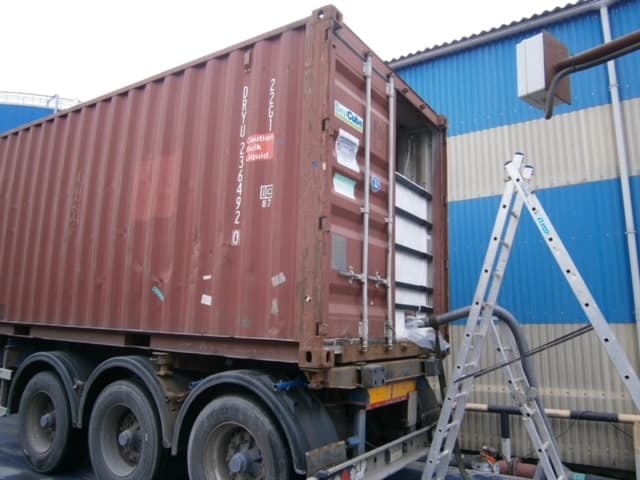 Liquid cargo shipping